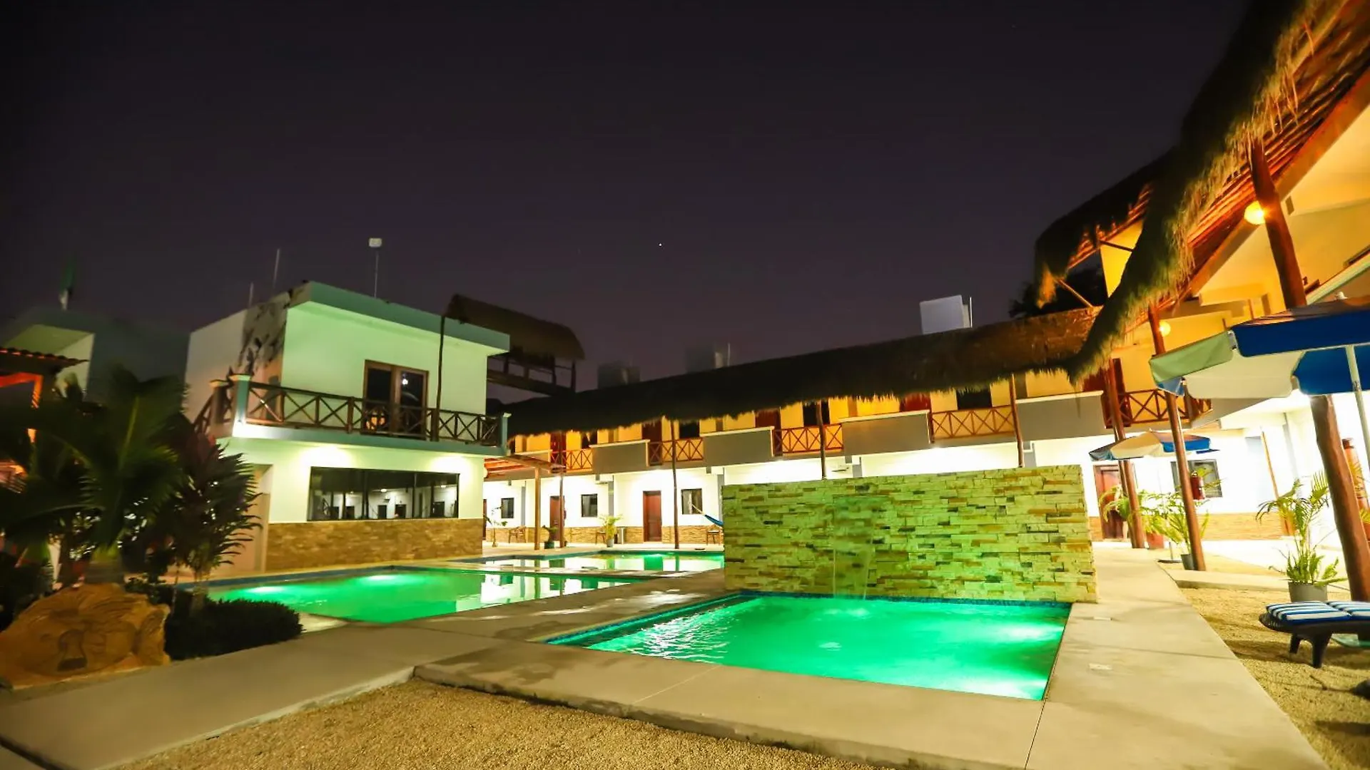 Hotel Pejelagarto Bacalar 3*,  Mexico
